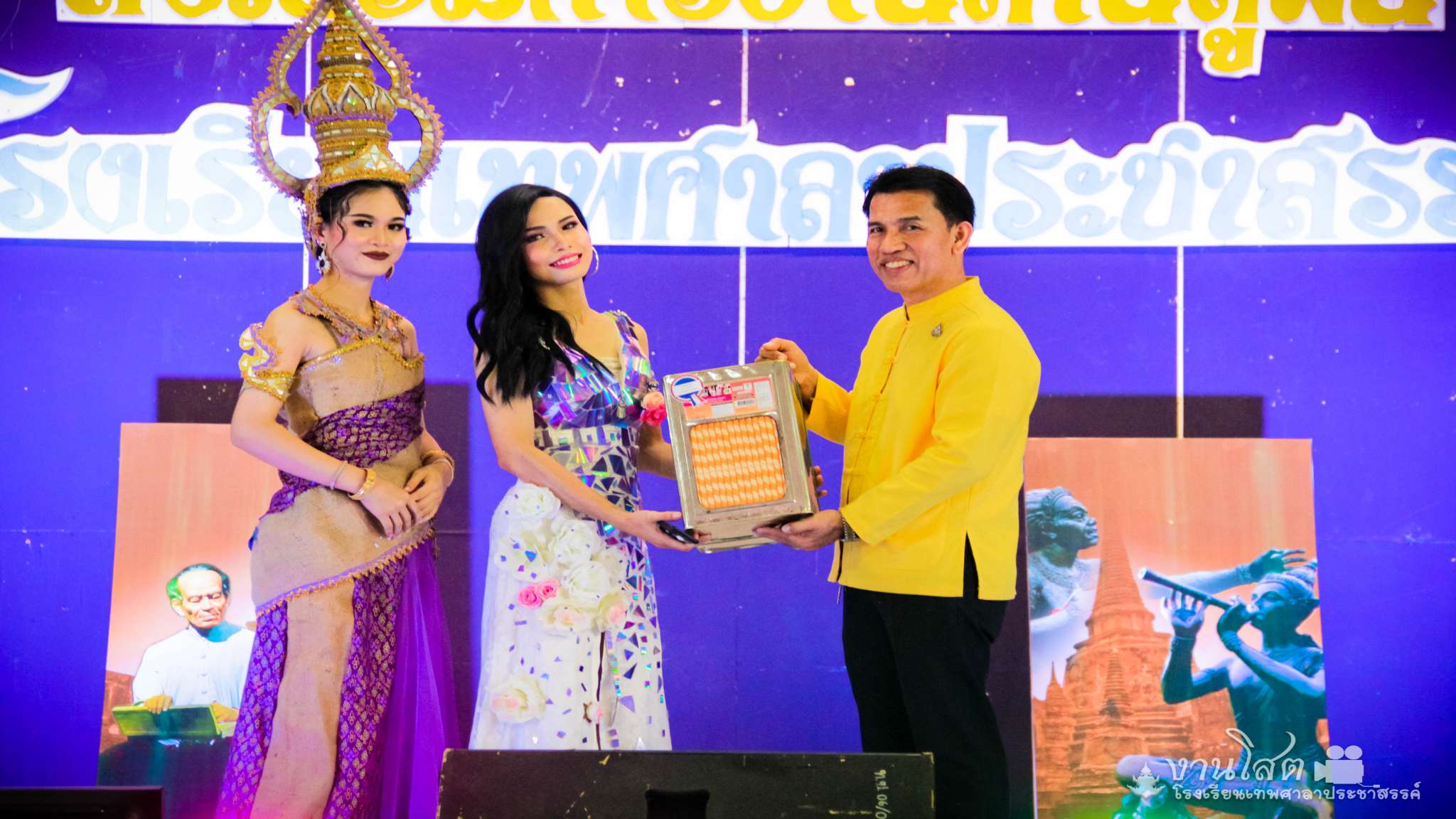 กิจกรรมสร้างเสริมนิสัยรักการอ่าน  สัปดาห์ห้องสมุด และ วันภาษาไทยแห่งชาติ 2562