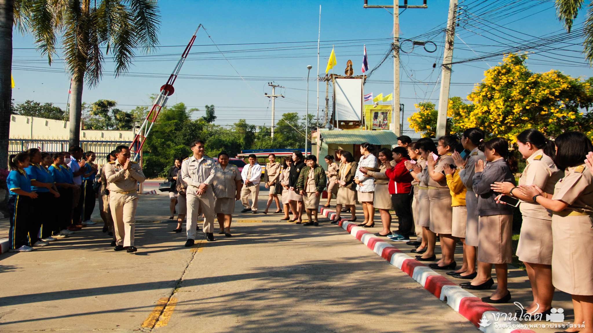 ต้อนรับ ผอ.สังวร ยมรัตน์ ผู้อำนวยการโรงเรียนเทพศาลาประชาสรรค์
